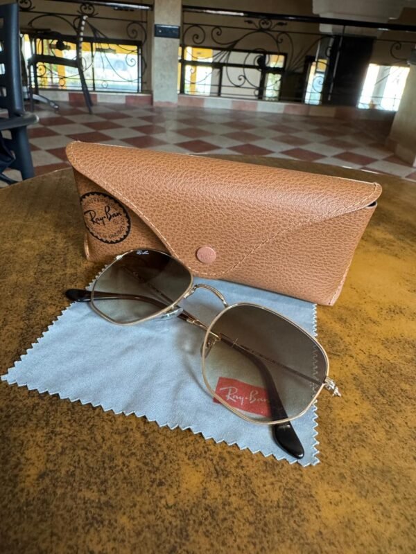 b94eac7a-cc20-49ac-ba12-a05302217bed e5c0f5a4-5372-42b2-95cf-363ef2f641f9